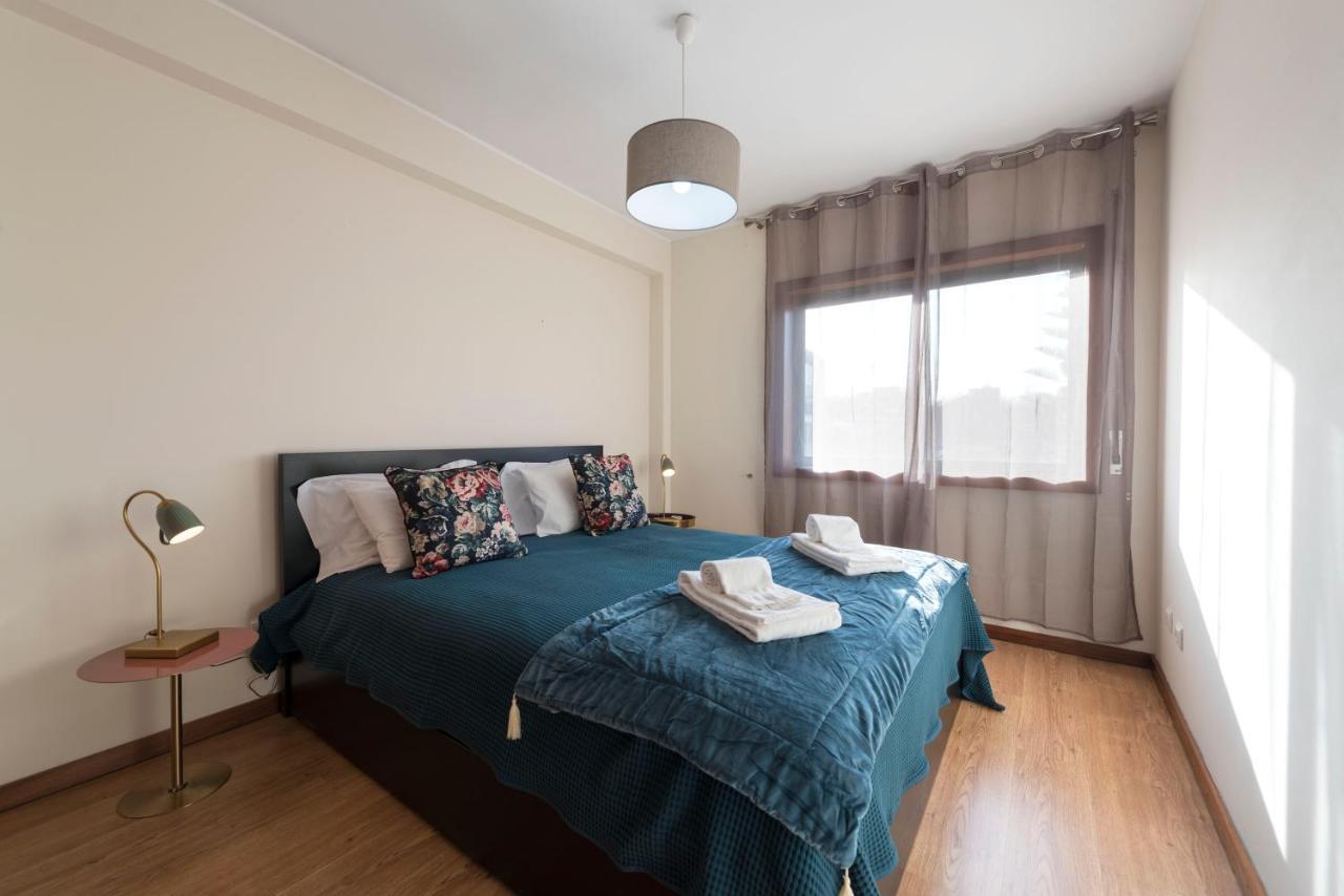Lovelystay - Homey Feeling Flat W/ Free Parking Porto Buitenkant foto