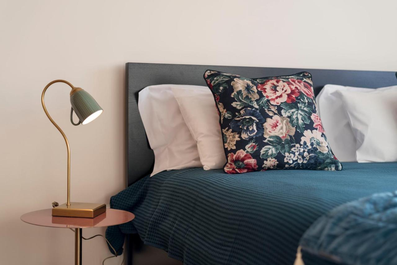 Lovelystay - Homey Feeling Flat W/ Free Parking Porto Buitenkant foto