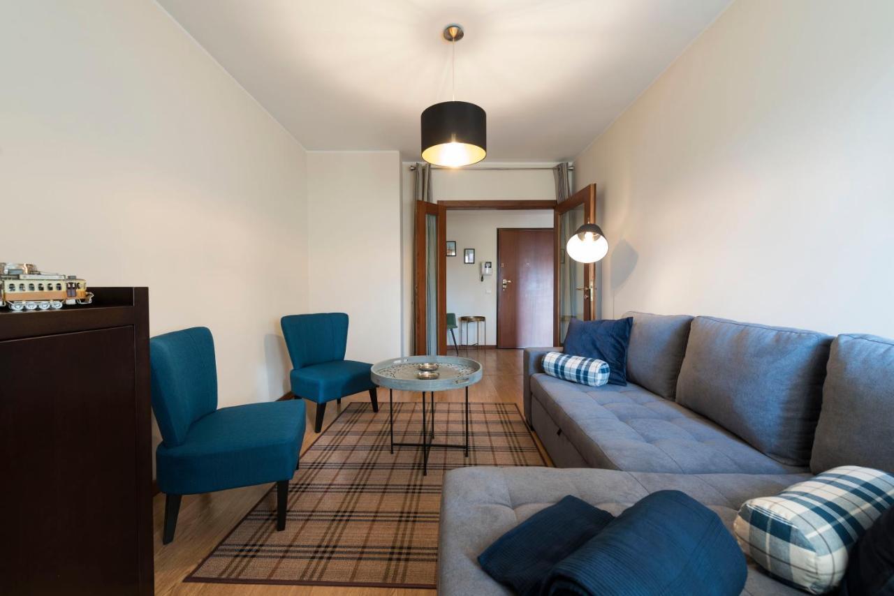 Lovelystay - Homey Feeling Flat W/ Free Parking Porto Buitenkant foto